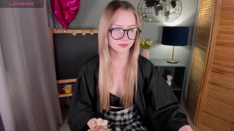 elliup online show from 10/13/25, 08:25