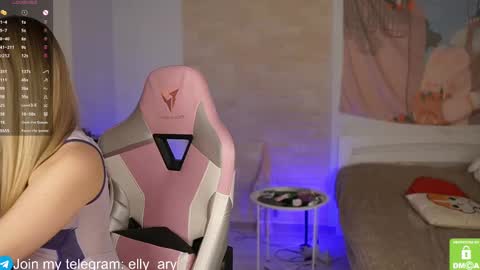 elly_ary online show from 02/26/25, 06:11