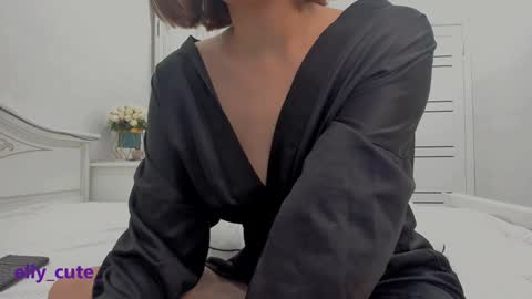 Snapshot of elly_cute_ chatting on 12/28/24, 09:31 Elly Cute online show from 12/28/24, 09:31