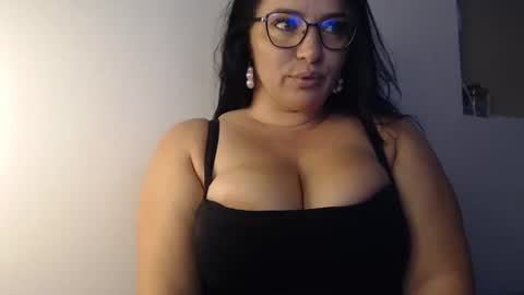 Snapshot of elly_denise chatting on 10/14/25, 09:21 Denise online show from 10/14/25, 09:21