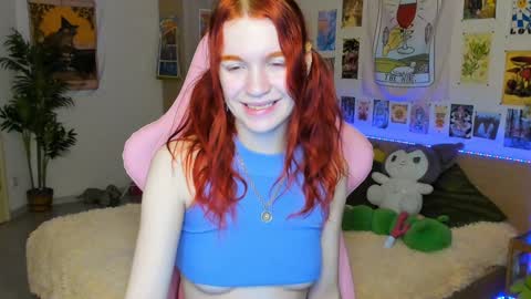 Elly     Fansly  online show from 12/02/24, 06:20