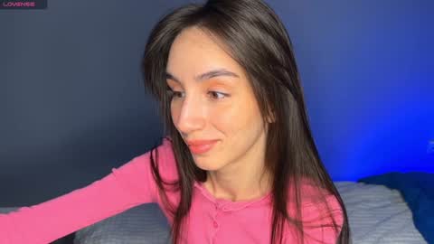 Snapshot of ellzabeth_ellison chatting on 02/01/25, 04:14 Im online Fri Sun Mon Tue Thu Fri Sat3 from 1000 online show from 02/01/25, 04:14