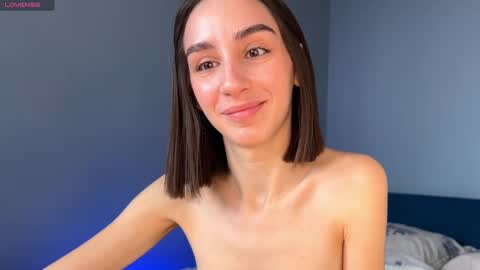 Snapshot of ellzabeth_ellison chatting on 02/27/25, 06:29 Im online Fri Sun Mon Tue Thu Fri Sat3 from 1000 online show from 02/27/25, 06:29