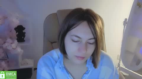 Snapshot of elma_lily chatting on 09/27/25, 06:18 elma_lily online show from 09/27/25, 06:18