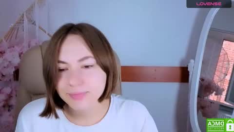 Snapshot of elma_lily chatting on 10/18/25, 05:54 elma_lily online show from 10/18/25, 05:54