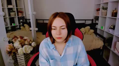 Snapshot of elma_lily chatting on 11/04/25, 06:12 elma_lily online show from 11/04/25, 06:12