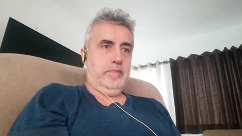 Snapshot of elmejorfvb2 chatting on 02/16/25, 01:27 fer online show from 02/16/25, 01:27