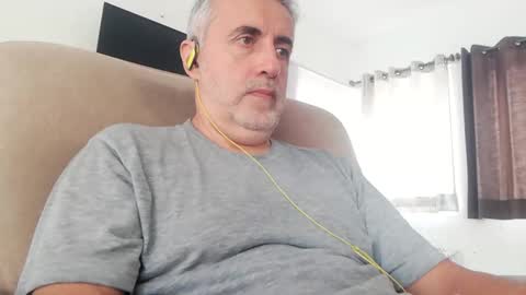 Snapshot of elmejorfvb2 chatting on 09/18/25, 03:14 fer online show from 09/18/25, 03:14