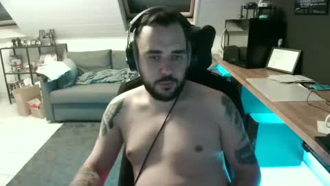 Elmo online show from 10/17/25, 11:29