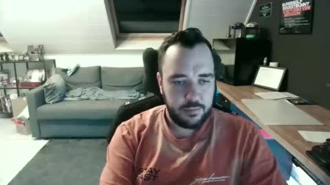 Elmo online show from 10/26/25, 08:15