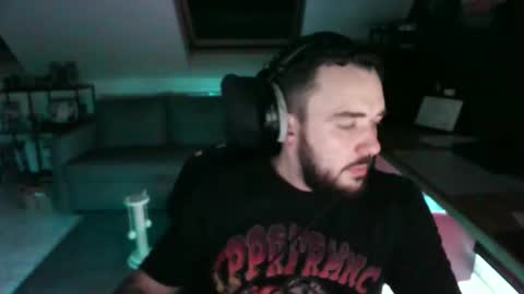 Elmo online show from 11/04/25, 09:03