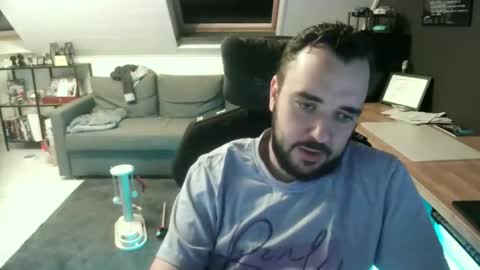 Elmo online show from 11/20/25, 07:46