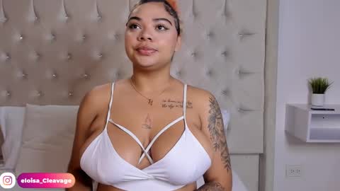 Snapshot of eloisa_cleavage_ chatting on 03/08/25, 11:16 Maya online show from 03/08/25, 11:16