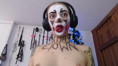 Snapshot of eloise_brown_ chatting on 12/22/24, 08:25 Chelsea Please help me to reach 100 thumbs up online show from 12/22/24, 08:25