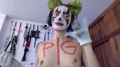 Snapshot of eloise_brown_ chatting on 01/01/25, 06:49 Chelsea Please help me to reach 100 thumbs up online show from 01/01/25, 06:49