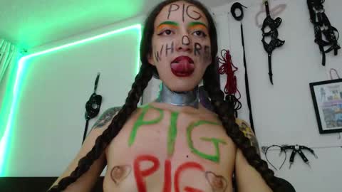 Snapshot of eloise_brown_ chatting on 01/18/25, 12:24 Chelsea Please help me to reach 100 thumbs up online show from 01/18/25, 12:24