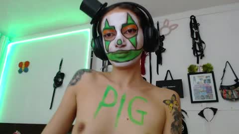 Snapshot of eloise_brown_ chatting on 02/01/25, 03:19 Chelsea Please help me to reach 100 thumbs up online show from 02/01/25, 03:19