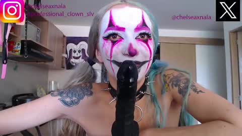 Snapshot of eloise_brown_ chatting on 09/13/25, 07:35 Chelsea Please help me to reach 100 thumbs up online show from 09/13/25, 07:35