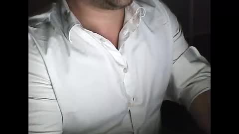 Snapshot of elpeladilla chatting on 11/08/25, 03:50 elpeladilla online show from 11/08/25, 03:50