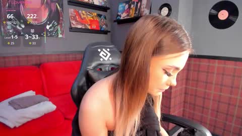 elsa_carterr online show from 10/23/25, 02:22