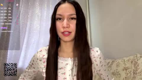 Snapshot of elsa_jeanie chatting on 11/05/25, 09:20 Kate online show from 11/05/25, 09:20