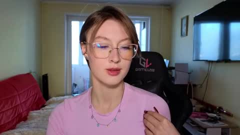 Snapshot of elsaangel chatting on 12/01/25, 03:55 elsaangel online show from 12/01/25, 03:55