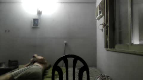 Snapshot of elsaladillo22 chatting on 02/10/25, 05:52 elsaladillo22 online show from 02/10/25, 05:52