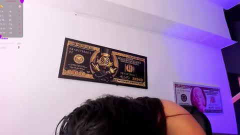 Snapshot of elsalombardi chatting on 10/03/25, 12:13 Elsa online show from 10/03/25, 12:13