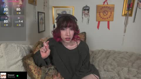 Snapshot of elslove chatting on 12/17/24, 11:49 ELS online show from 12/17/24, 11:49