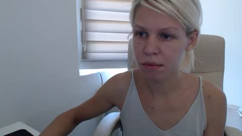 Snapshot of elssa_rush chatting on 09/21/25, 10:50 elssa_rush online show from 09/21/25, 10:50