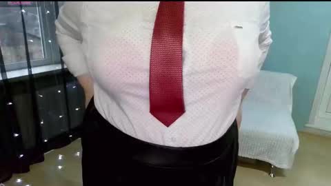 Snapshot of elza1981 chatting on 11/15/25, 09:39 elza1981 online show from 11/15/25, 09:39