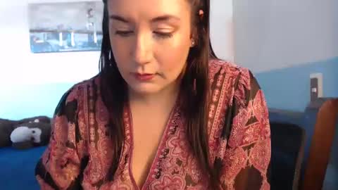 Snapshot of ema_gray8 chatting on 01/24/25, 01:47 Salome online show from 01/24/25, 01:47