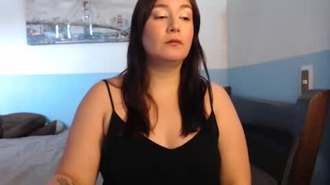 Snapshot of ema_gray8 chatting on 02/03/25, 12:57 Salome online show from 02/03/25, 12:57