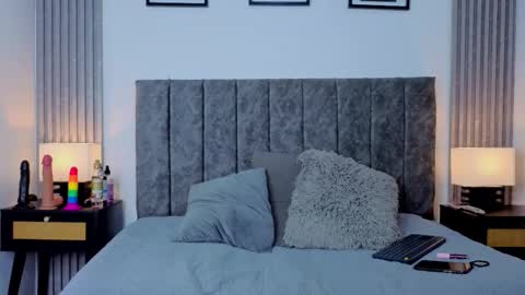 Ema online show from 10/14/25, 01:56