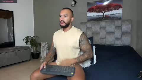 Snapshot of emanuelspencer chatting on 02/07/25, 05:20 emanuelspencer online show from 02/07/25, 05:20