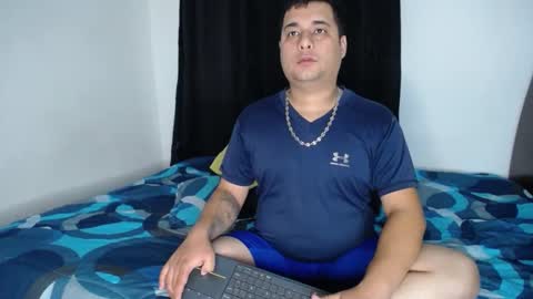 Snapshot of ember_wanda_ chatting on 01/07/25, 11:35 Ember and Wanda online show from 01/07/25, 11:35