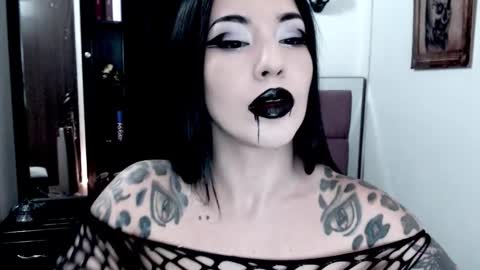 Emerald Black online show from 10/08/25, 06:00