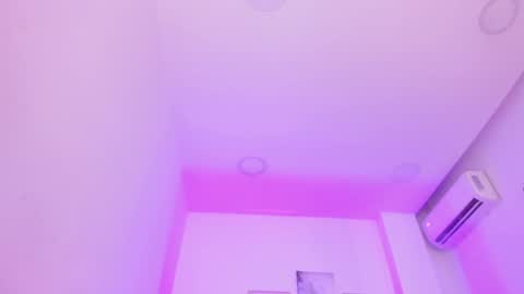 emelie_89 online show from 01/12/25, 03:14