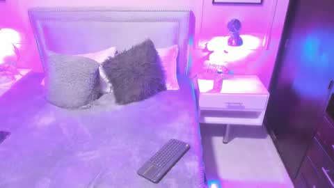 Emily  online show from 01/12/25, 02:03