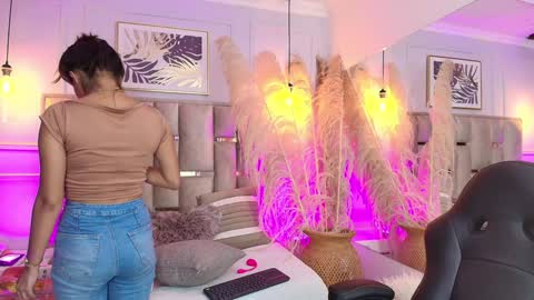 Emily  online show from 01/21/25, 03:59