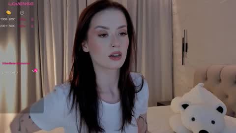 Emeli online show from 11/22/25, 06:12