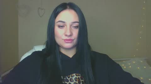 Snapshot of emelyblum chatting on 10/16/25, 12:28 Emely online show from 10/16/25, 12:28