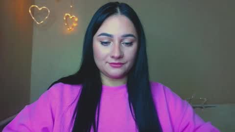 Snapshot of emelyblum chatting on 10/28/25, 10:23 Emely online show from 10/28/25, 10:23