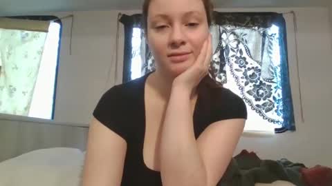 Snapshot of emerieskye chatting on 01/14/25, 05:34 EmerieSkye online show from 01/14/25, 05:34