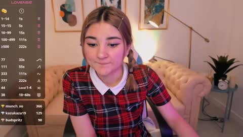  Emily  follow me  online show from 01/22/25, 06:41