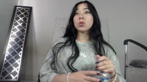 Antonella  online show from 10/07/25, 08:39