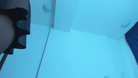 Snapshot of emiily15_ chatting on 01/20/25, 06:43 Emi online show from 01/20/25, 06:43