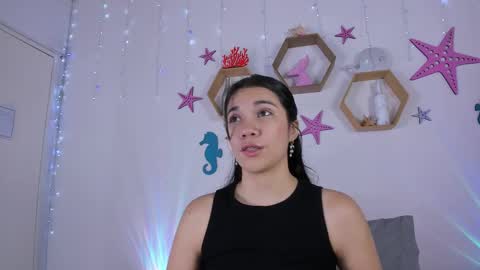 Snapshot of emiily_parkerr chatting on 02/27/25, 03:04 Emily online show from 02/27/25, 03:04