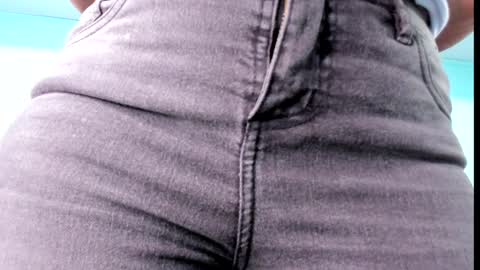 Emily online show from 01/27/25, 11:32