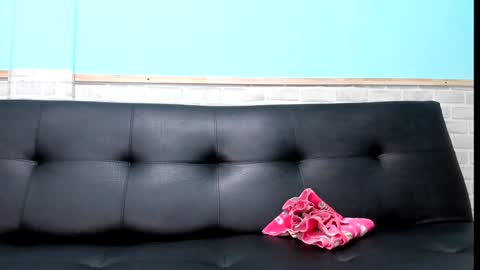 Emily online show from 02/06/25, 11:43